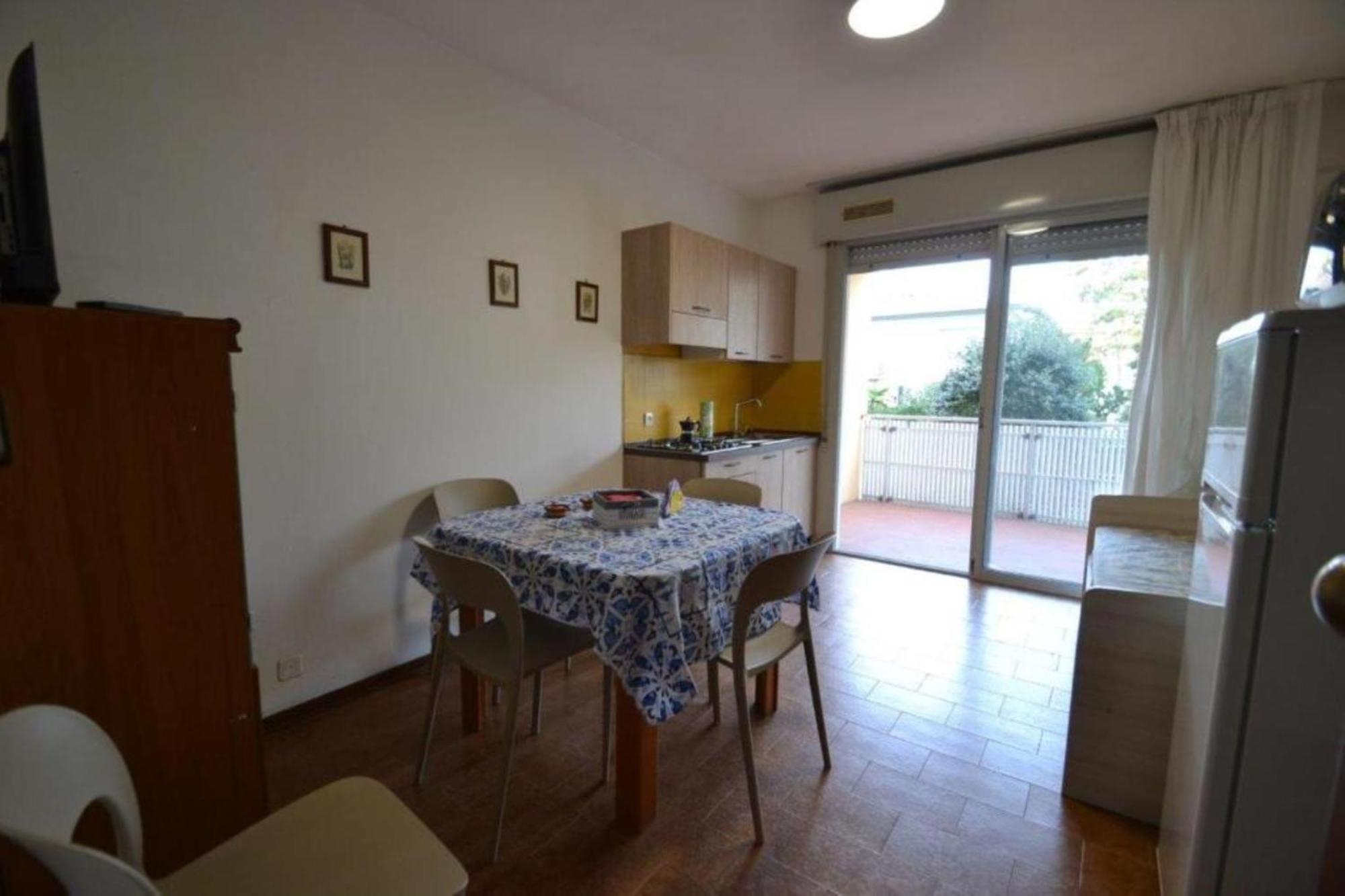 Atlante Apartment Бибионе Екстериор снимка